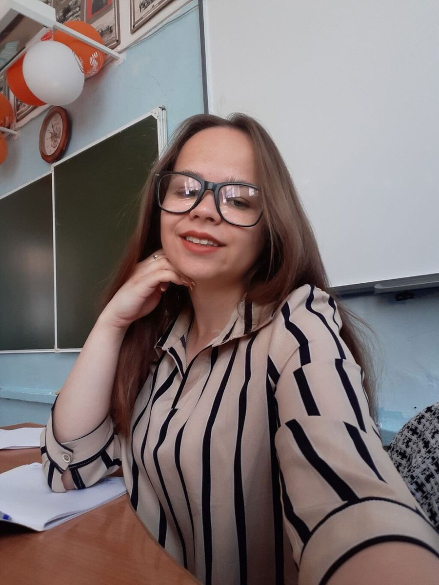 Семёнова Полина Сергеевна, учитель английского языка