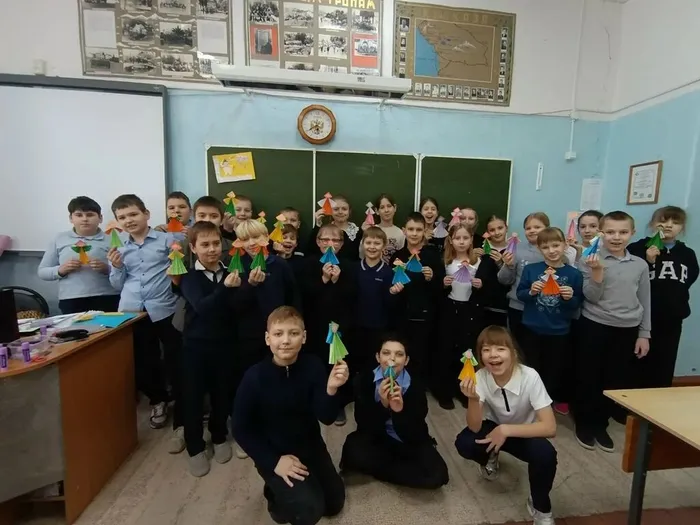 "Орлята" России сердечно поздравляют вас с одним из самых ярких и веселых праздников — Масленицей