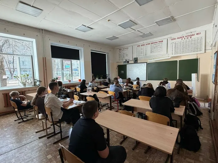 В МБОУ "СОШ №7" с учащимися школы прошёл лекторий  в рамках Международного дня театра