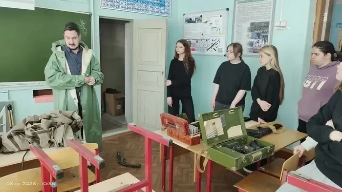 03.04.2026 года в МБОУ "СОШ №7"&nbsp;прошли коммунарские сборы «Защитники Родины»