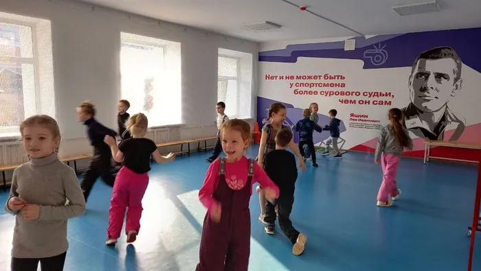 Ребята подготовительной группы&nbsp;Детского сада №27 побывали на экскурсии в МБОУ "СОШ №7"