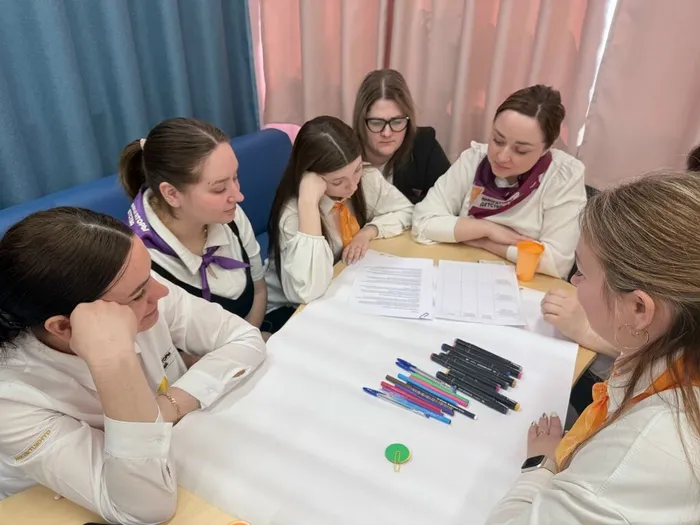 19 марта в модельной библиотеке ЦДСЧ прошла значимая проектная сессия: «Сохраняя традиции, формируем будущее: инструменты наставничества в воспитании будущих педагогов»