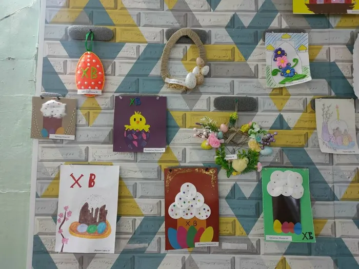 В&nbsp;преддверии светлого праздника Пасхи в МБОУ "СОШ №7" проходит выставка творческих работ учащихся