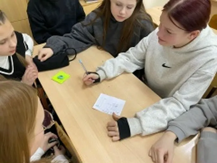 Учащиеся 7-х классов приняли участие в интерактивной квиз-игре «Увлекательный мир науки»