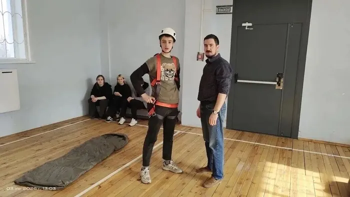 03.04.2026 года в МБОУ "СОШ №7"&nbsp;прошли коммунарские сборы «Защитники Родины»