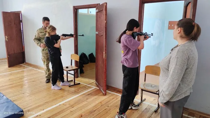 В&nbsp;преддверии 23 февраля - Дня защитника Отечества в МБОУ "СОШ №7" прошел школьный отборочный этом патриотической игра «Зарница 2.0»