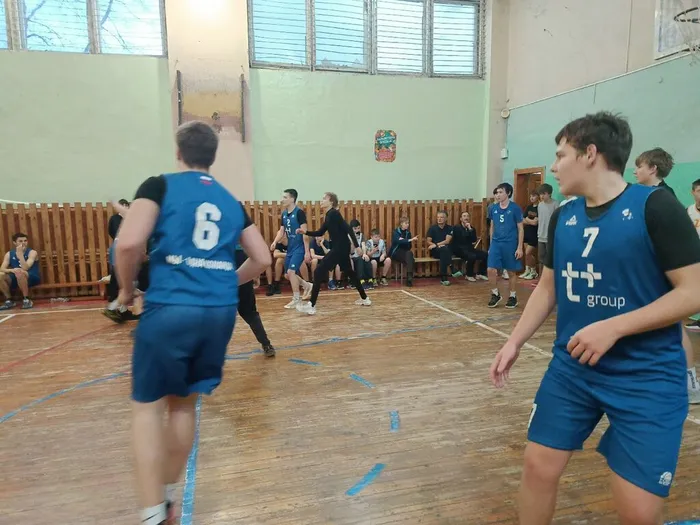 18.11.2025 в МБОУ "СОШ 19" состоялся второй день муниципального этапа Всероссийских соревнований "Школьная лига "КЭС-БАСКЕТ"