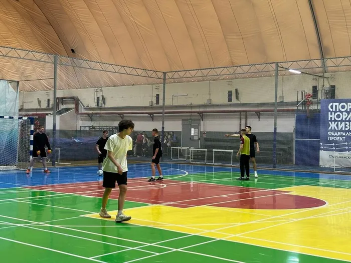 6 и 7 апреля 2026 года на базе ГБУ «ФОК «Волочанин» прошли первые игры Фестиваля «Футбол в школу»