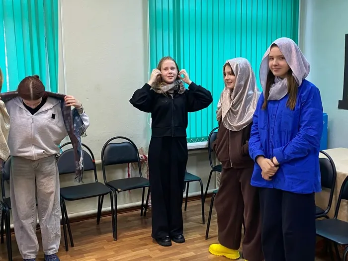 04.03.2026 года ученицы МБОУ "СОШ №7" посетили мероприятие «Лаборатория идеального быта»