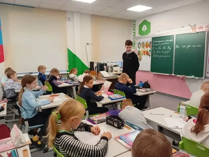 15.10.2026 года&nbsp;учащиеся 10 класса, которые осваивают профессию «Вожатый», провели занятие для «Орлят России»