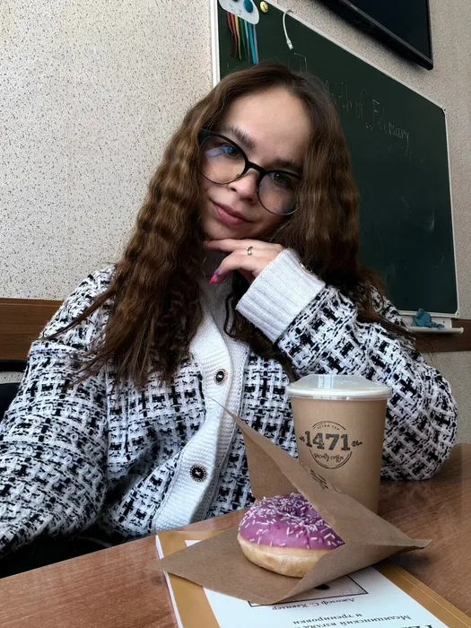 Фото - Учитель английского языка Семёнова П.С.