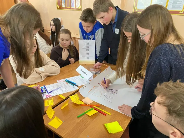 09.02.2026 ученицы 7-х классов МБОУ "СОШ №7" приняли участие в кейс-чемпионате «Большая перемена»