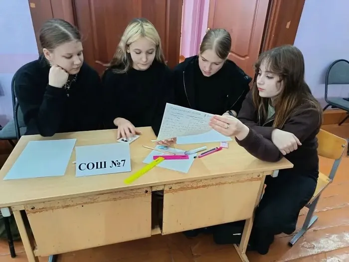 Учащиеся МБОУ "СОШ №7" приняли участие в муниципальных интеллектуальных викторинах