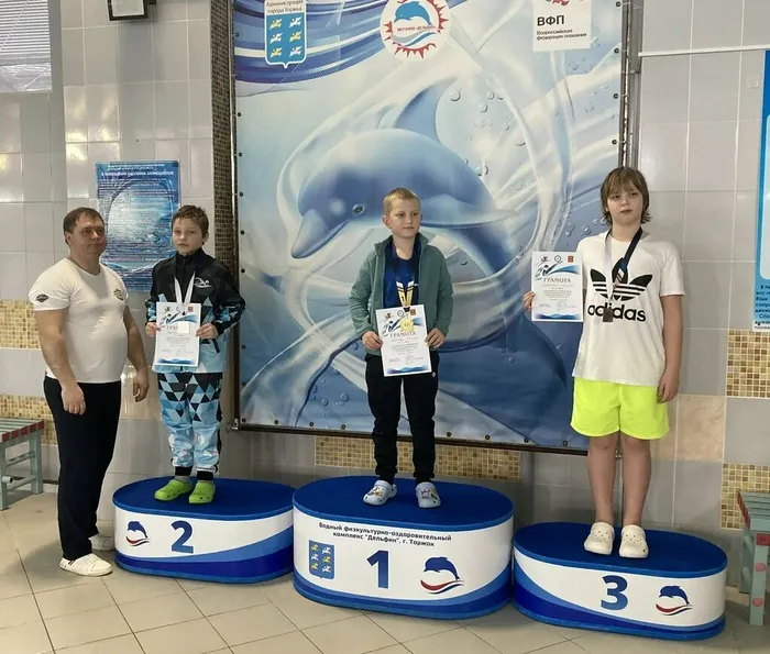 Учащиеся МБОУ "СОШ №7" приняли участие в соревнованиях по плаванию «Кубке малых городов»