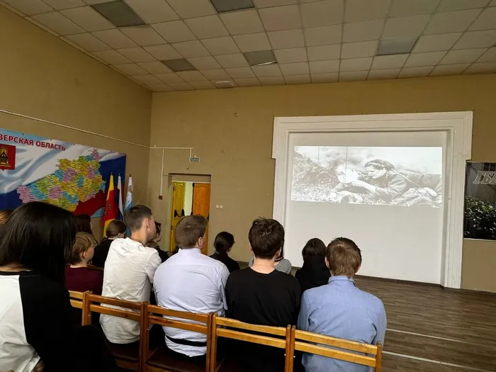 Для учащихся школы МБОУ СОШ 7 в ВМК было организовано практическое занятие «Профессия-забота»