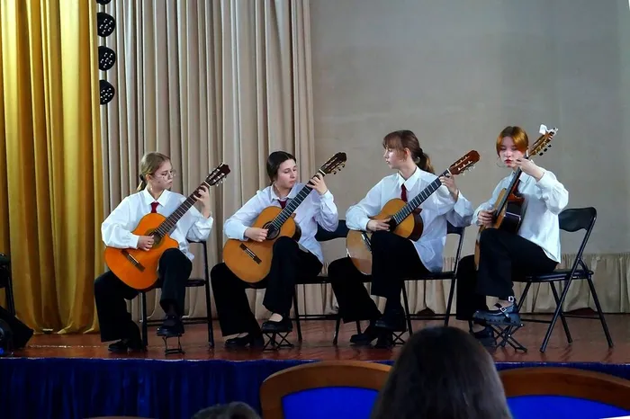 Фото - Зональный этапа VIII Областного конкурса исполнителей на классической гитаре