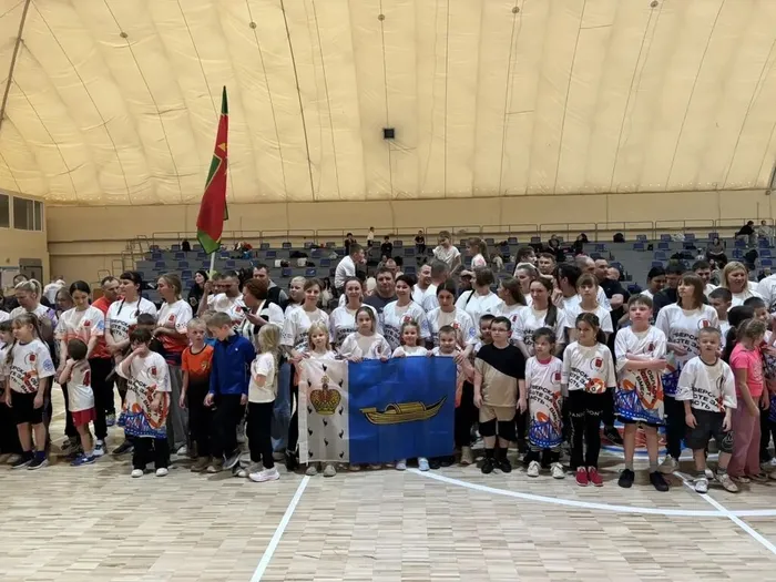 Об участии учителя физкультуры МБОУ "СОШ №7" в региональном этапе фестиваля спортивных семей в Твери