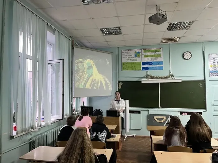 Встреча учащихся школы с настоятелем Преображенской (Пятницкой) церкви о.Владимиром