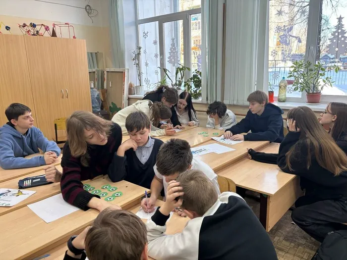 ученики 5–9 классов МБОУ «СОШ №7» поучаствовали в увлекательной футбольной викторине в рамках фестиваля «Футбол в школе»