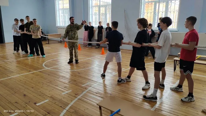 В&nbsp;преддверии 23 февраля - Дня защитника Отечества в МБОУ "СОШ №7" прошел школьный отборочный этом патриотической игра «Зарница 2.0»