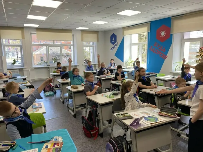 В 1 А классе МБОУ "СОШ №7" проходит реализация трека "Орленок-эколог"