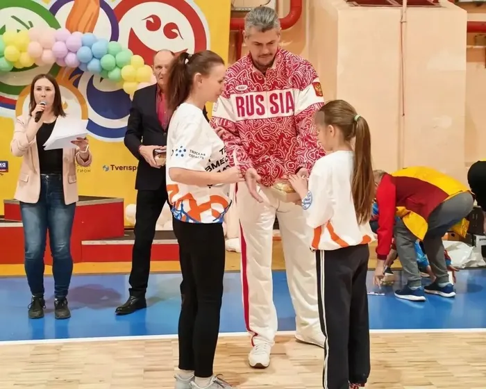 Об участии учителя физкультуры МБОУ "СОШ №7" в региональном этапе фестиваля спортивных семей в Твери