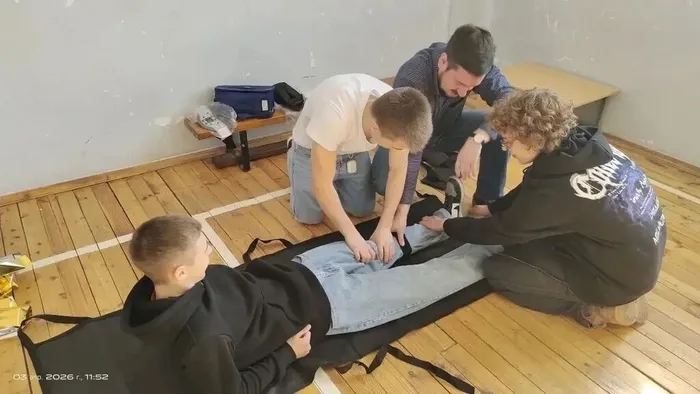 03.04.2026 года в МБОУ "СОШ №7"&nbsp;прошли коммунарские сборы «Защитники Родины»