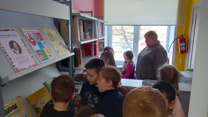 Ребята подготовительной группы&nbsp;Детского сада №27 побывали на экскурсии в МБОУ "СОШ №7"