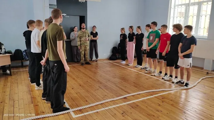 В&nbsp;преддверии 23 февраля - Дня защитника Отечества в МБОУ "СОШ №7" прошел школьный отборочный этом патриотической игра «Зарница 2.0»