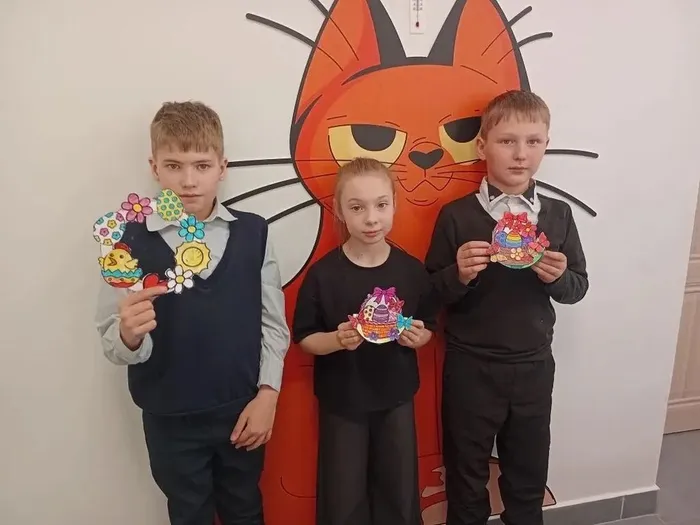 В МБОУ "СОШ №7" у "Орлят" нашей школы прошли тематические уроки: погружаемся в традиции Светлой Пасхи