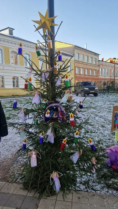 Фото - Ёлка ЧОУ «Православная СОШ преподобного Сергия Радонежского»