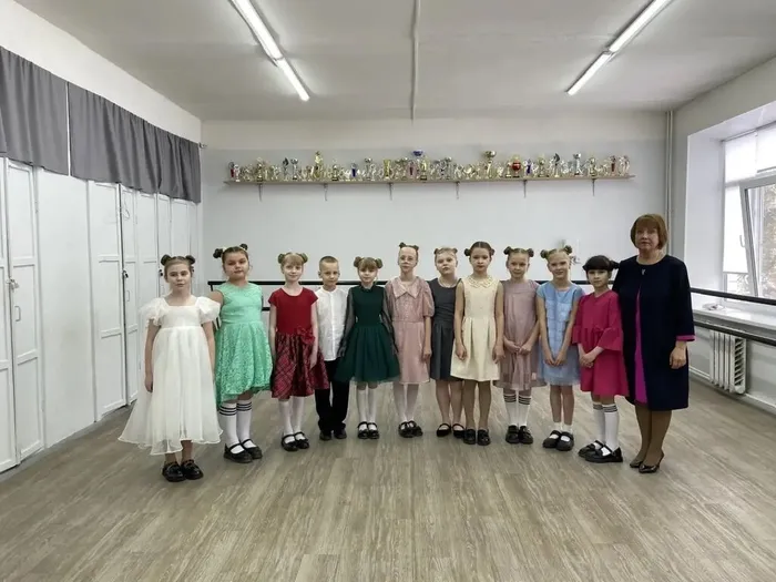 учащиеся МБОУ "СОШ №7", воспитанники творческого объединения «Хор»