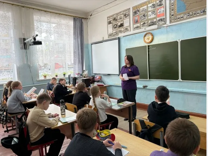 В МБОУ "СОШ №7" были проведены показы фильмов о коренных малочисленных народах нашей необъятной страны