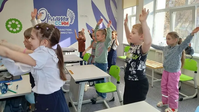 Ребята подготовительной группы&nbsp;Детского сада №27 побывали на экскурсии в МБОУ "СОШ №7"