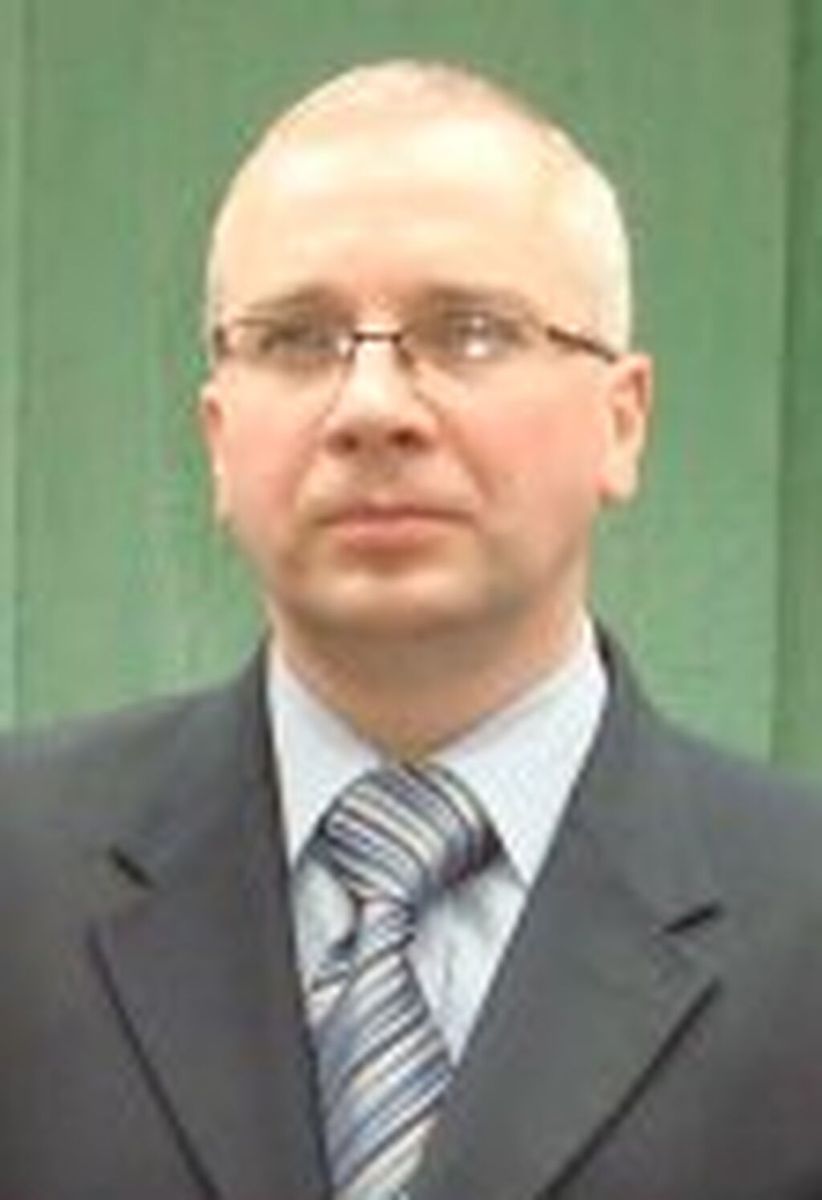 Юрченко Юрий Леонидович, учитель истории, учитель экономики, учитель обществознания