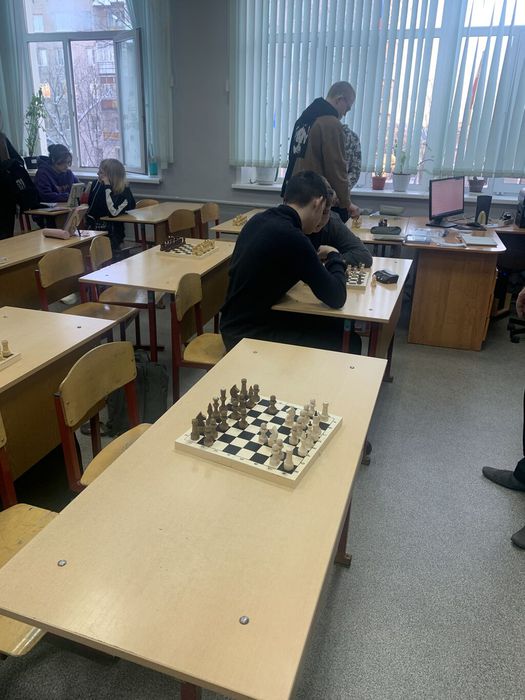 В МБОУ "СОШ №7" проходят занятия по дисциплине "Шахматы"