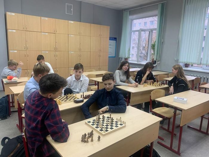 Дружеский шахматный турнир между учащимися 9-10 классов